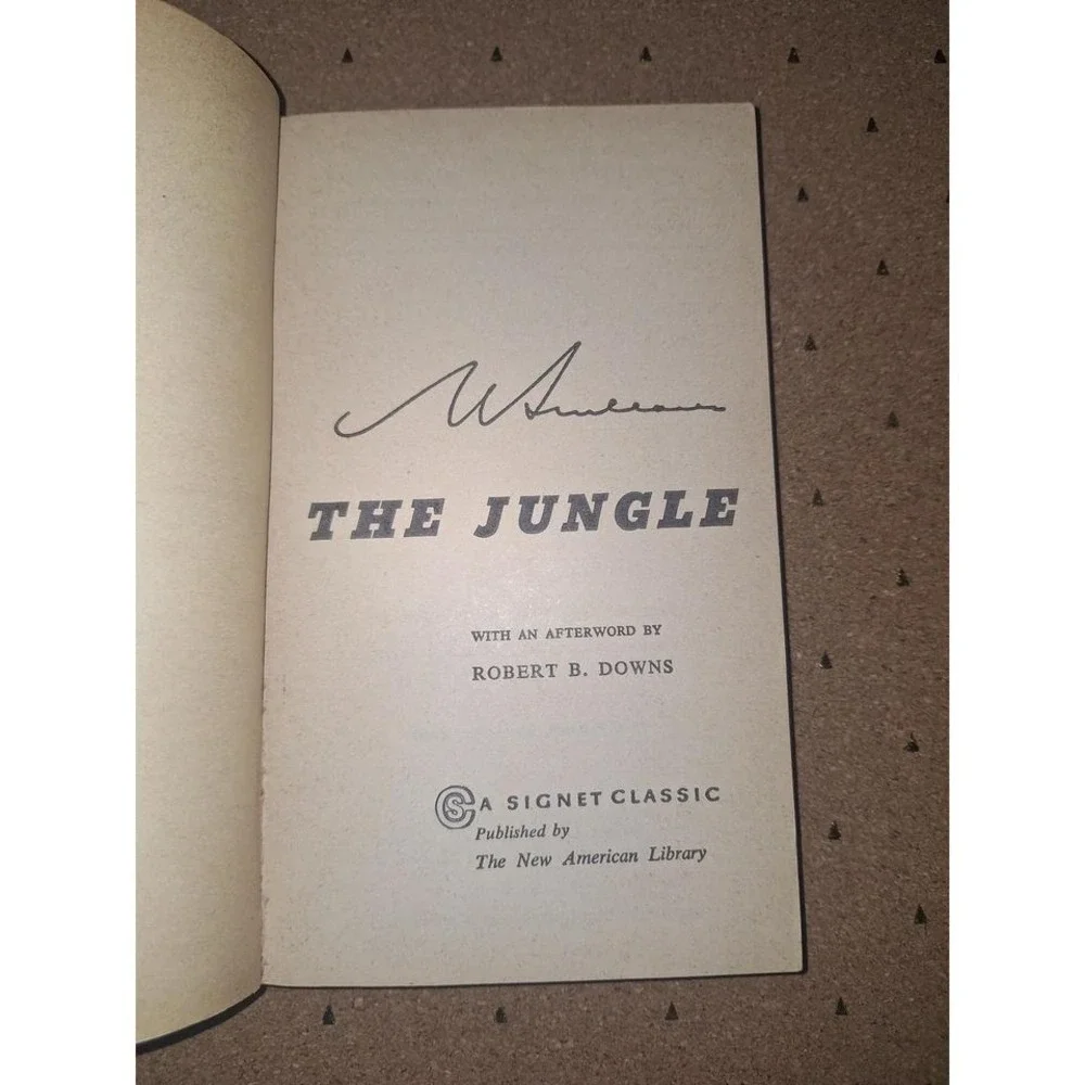 The Jungle‎ Upton Sinclair 1960 Signet Classic Vintage Paperback CD36